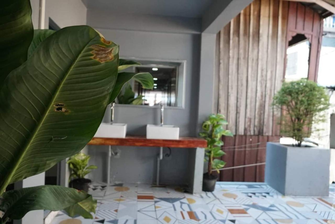White Rose Guesthouse Kaoh Touch Екстериор снимка